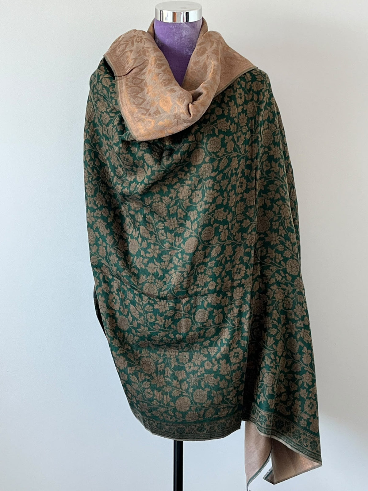 Green Bottle Zari Reversible Kani Jamawar pashmina shawl