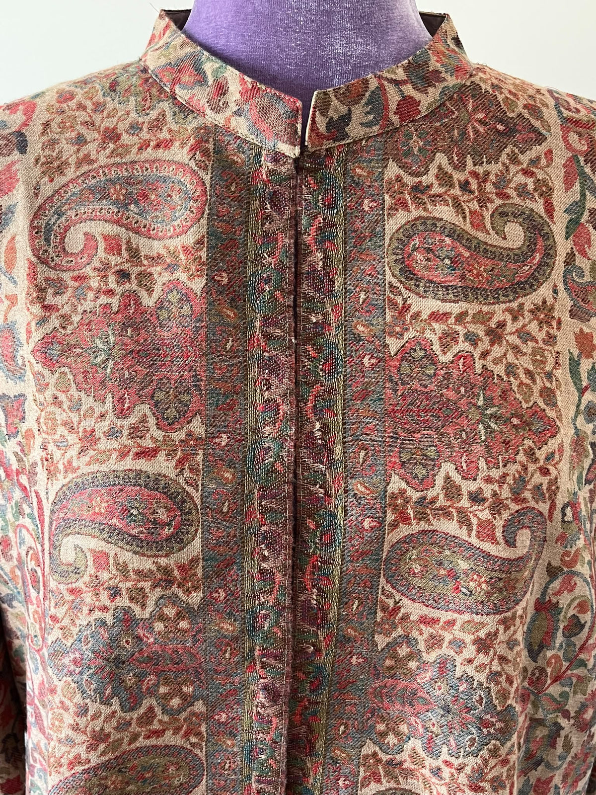 Kani Jamawar Jacket - Cream