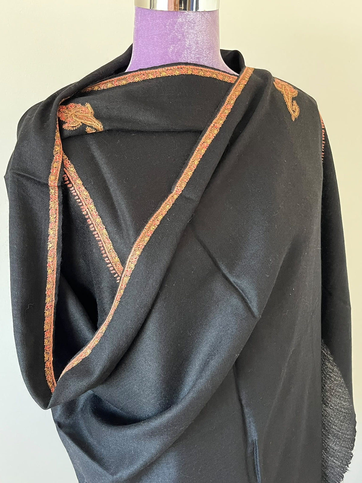 Pashmina - Sozni - Black